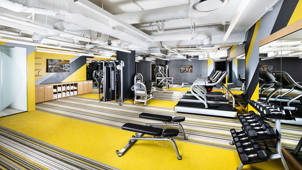 More Photos Of 750 17th St NW, Washington Office For Lease