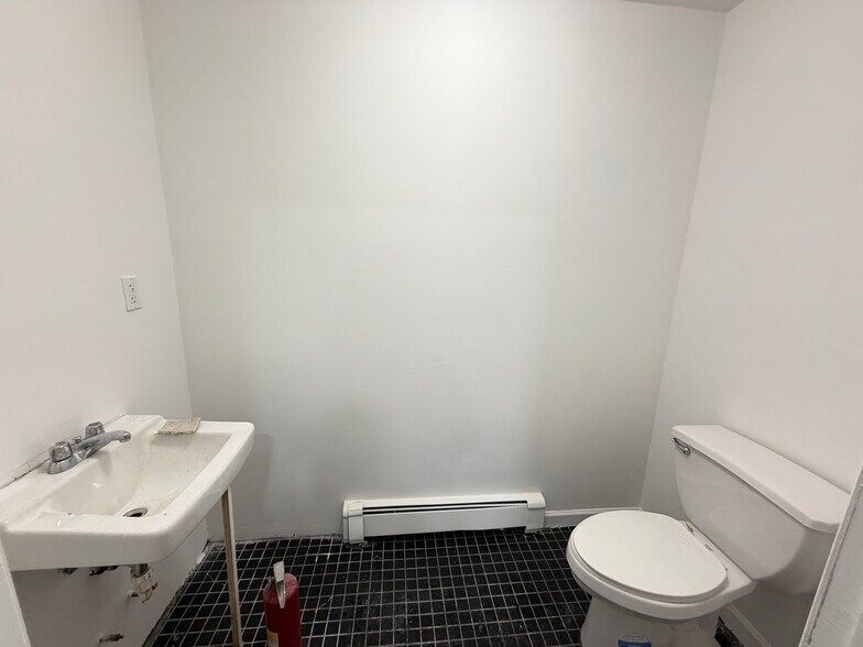 More Photos Of 611 Grand St, Brooklyn Storefront Retail Residential For Lease