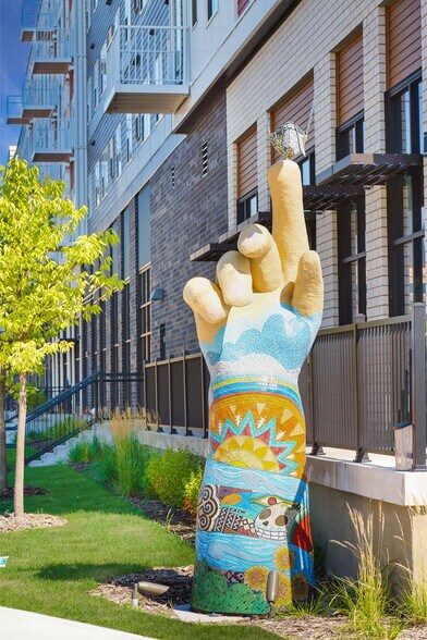 More Photos Of 176 Robert St S, Saint Paul Apartments For Lease