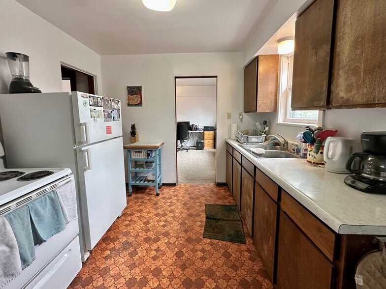 More Photos Of 2329 Fairview Ave, Missoula Multifamily For Sale