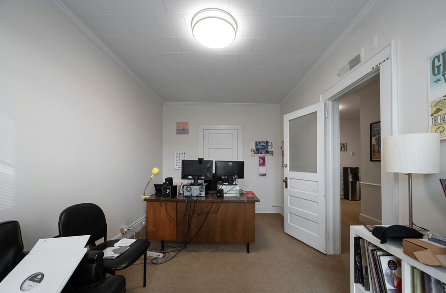 More Photos Of 110 N Churton St, Hillsborough Office For Sale