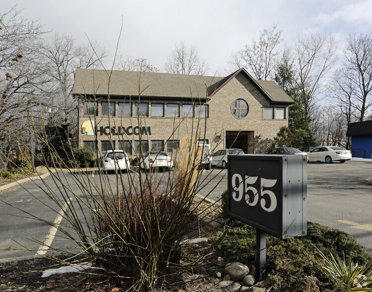 More Photos Of 955 Lincoln Ave, Glen Rock Medical For Sale