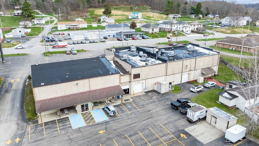 More Photos Of 2000 E Wheeling Ave, Cambridge Storefront For Sale