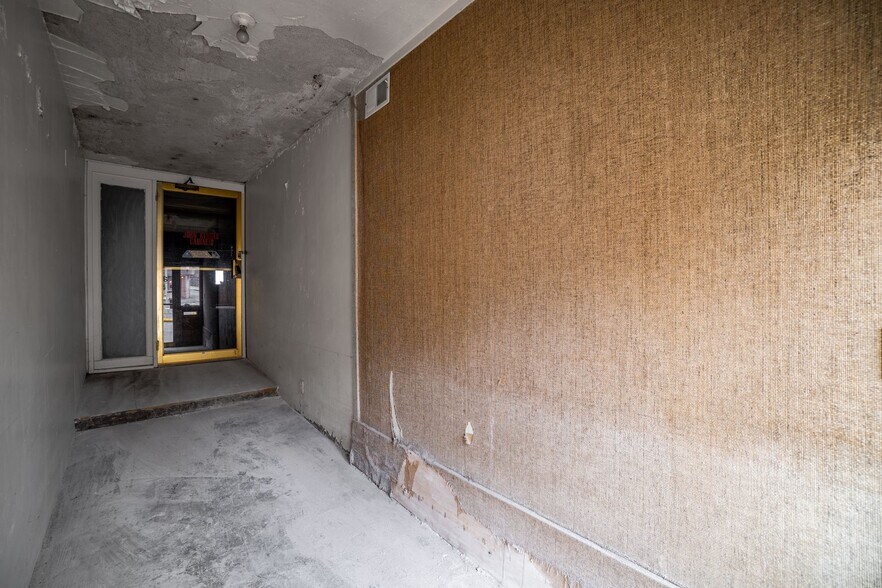 More Photos Of 132 North Ave, Pittsburgh Manufacturing For Sale