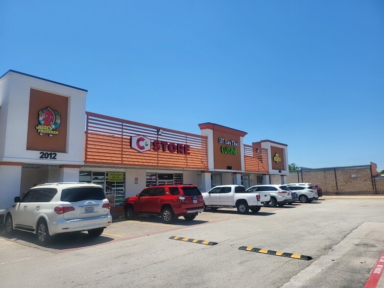 More Photos Of 2006 W Buckingham Rd, Garland General Retail For Sale