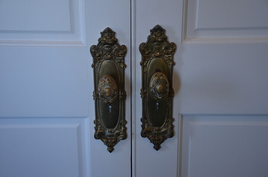 More Photos Of 11 Benton Ave E, Albia Restaurant For Sale