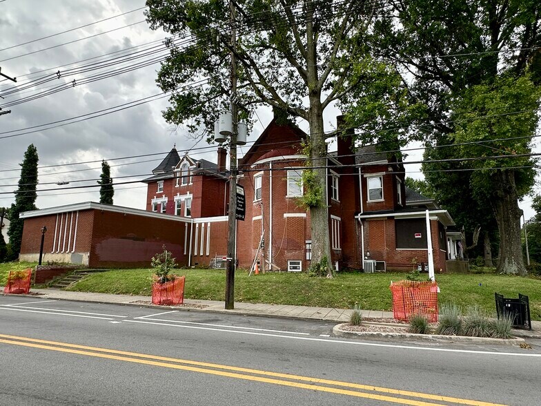 More Photos Of 1230 Bardstown Rd, Louisville Apartments For Sale
