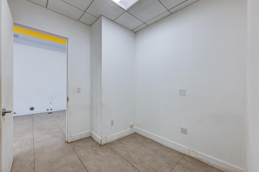 More Photos Of 301 Altara Ave, Coral Gables Apartments For Lease