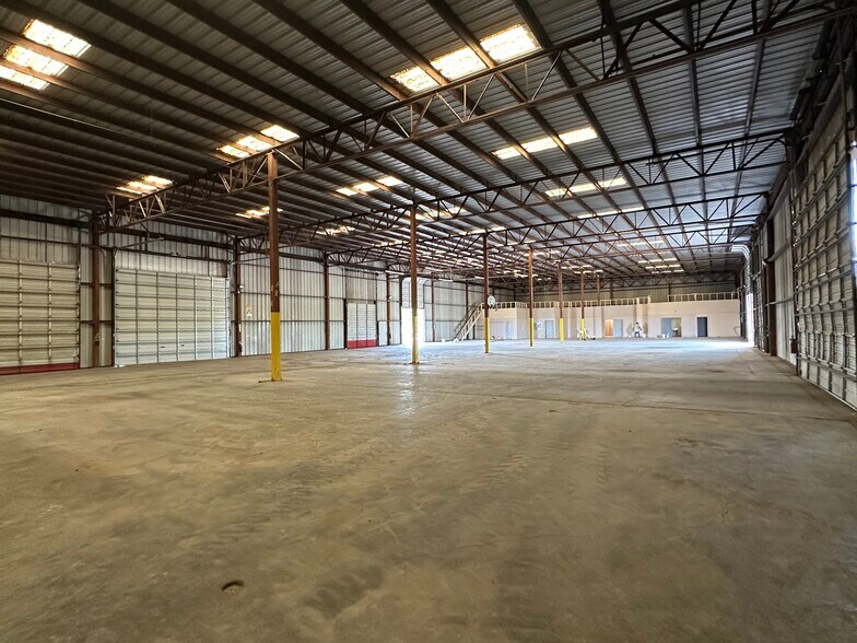 More Photos Of 6443 State Highway 359, Laredo Industrial For Lease