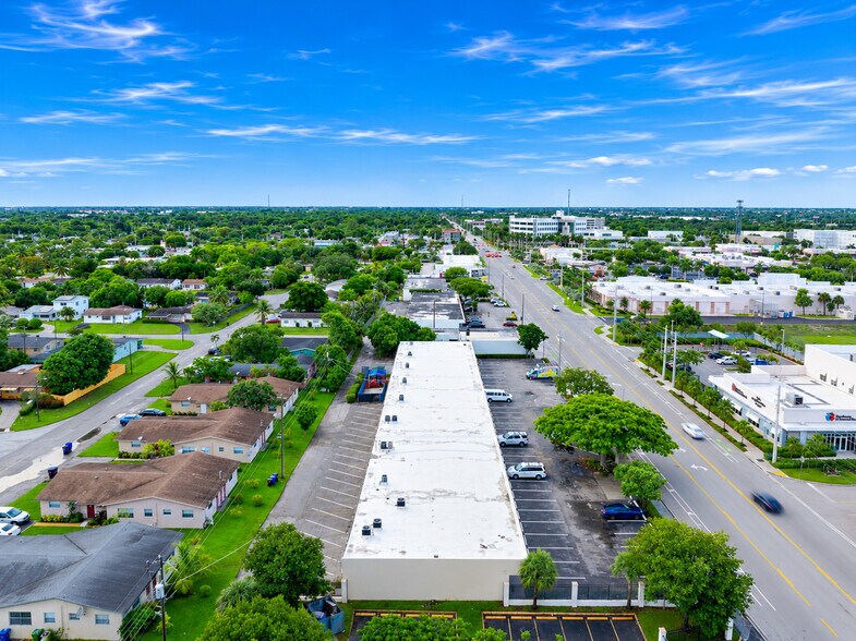 More Photos Of 315-353 SW 27th Ave, Fort Lauderdale Unknown For Lease