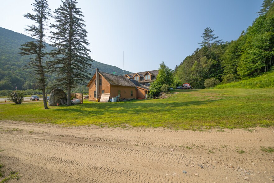 More Photos Of 170 Vermont Route 100, Bridgewater Corners Sports And Entertainment For Sale
