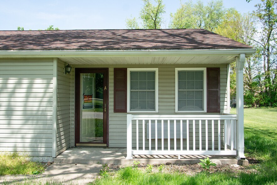 More Photos Of 314 W North St, Colchester Apartments For Sale