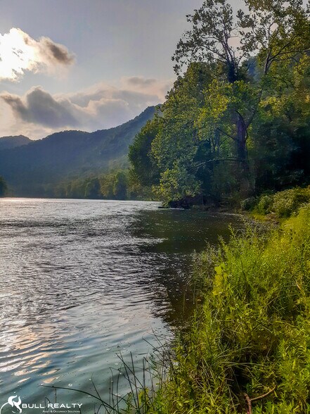 More Photos Of 1 Shumate Falls, Rich Creek Land For Sale