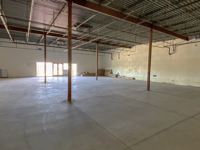 More Photos Of 5920 E Main St, Farmington Storefront Retail Office For Sale