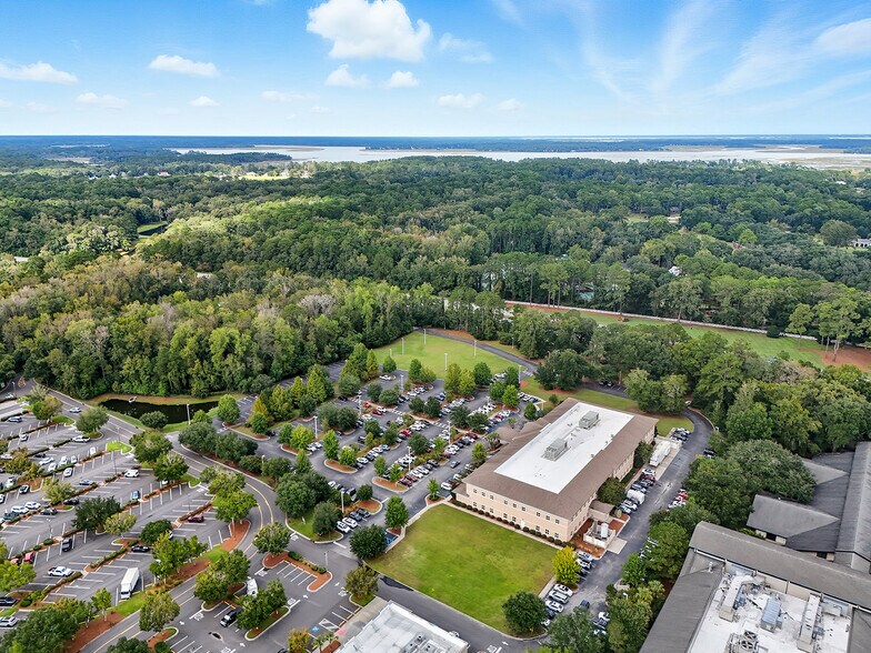 More Photos Of 75 Baylor Dr, Bluffton Medical For Lease