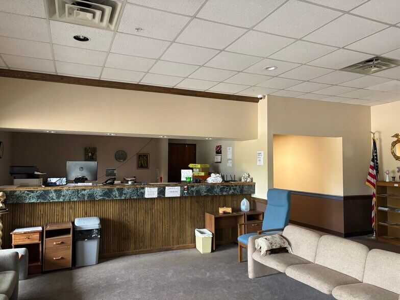 More Photos Of 95 Teletech Dr, Moundsville Hotel For Sale