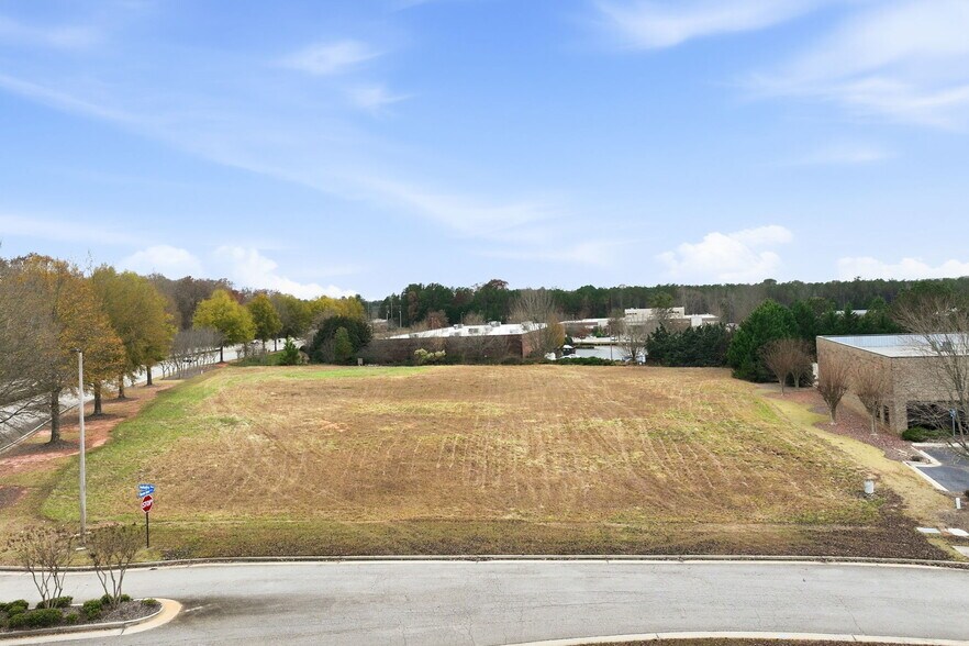More Photos Of 4129 Industry Way, Flowery Branch Land For Lease