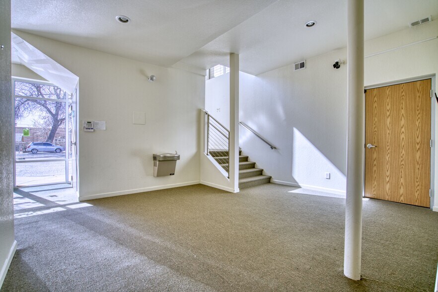 More Photos Of 724 Main Street Plaza, Longmont Storefront Retail Office For Sale