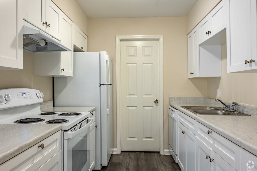 More Photos Of 925 Conley Rd, Atlanta Multifamily For Sale