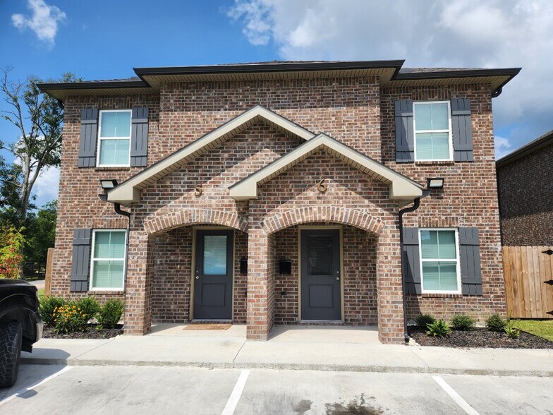 More Photos Of 602 Penn St, Lake Charles Apartments For Sale