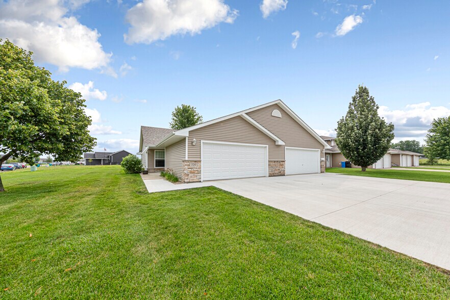 More Photos Of 665 El Dorado Ln SE, Owatonna Multifamily For Sale