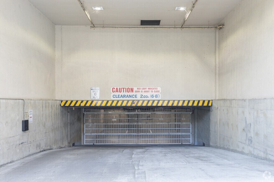 More Photos Of 1985 W Broadway, Vancouver Office For Lease