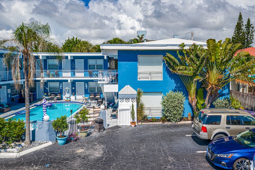 More Photos Of 665 SE 20th Ave, Deerfield Beach Hotel For Sale