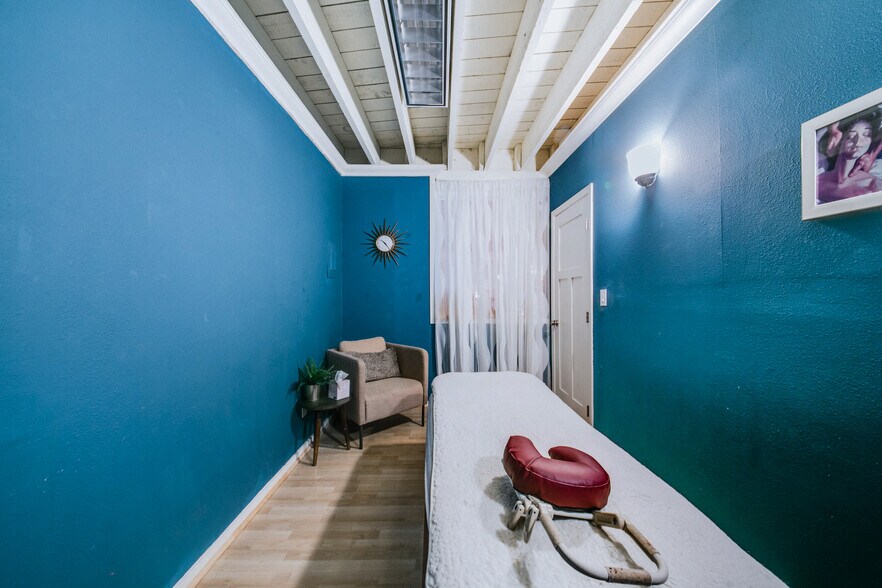 More Photos Of 201 N I St, Tacoma Office For Sale