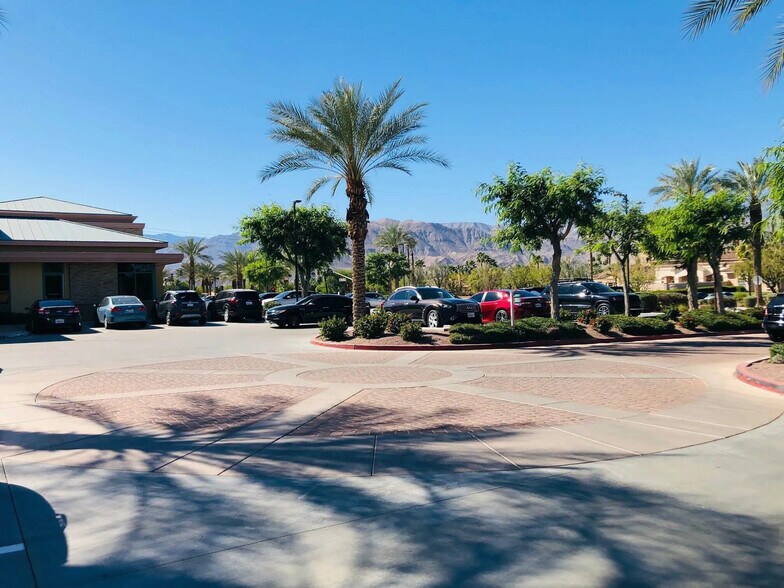 More Photos Of 72780 Country Club Dr, Rancho Mirage Medical For Lease