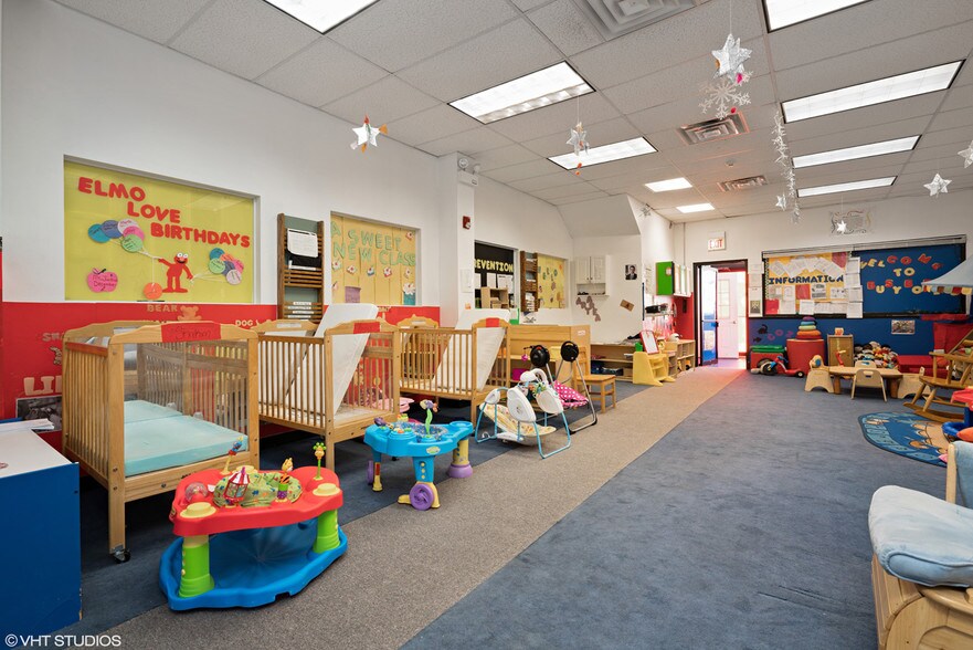 More Photos Of 222 E 61st St, Chicago Daycare Center For Sale