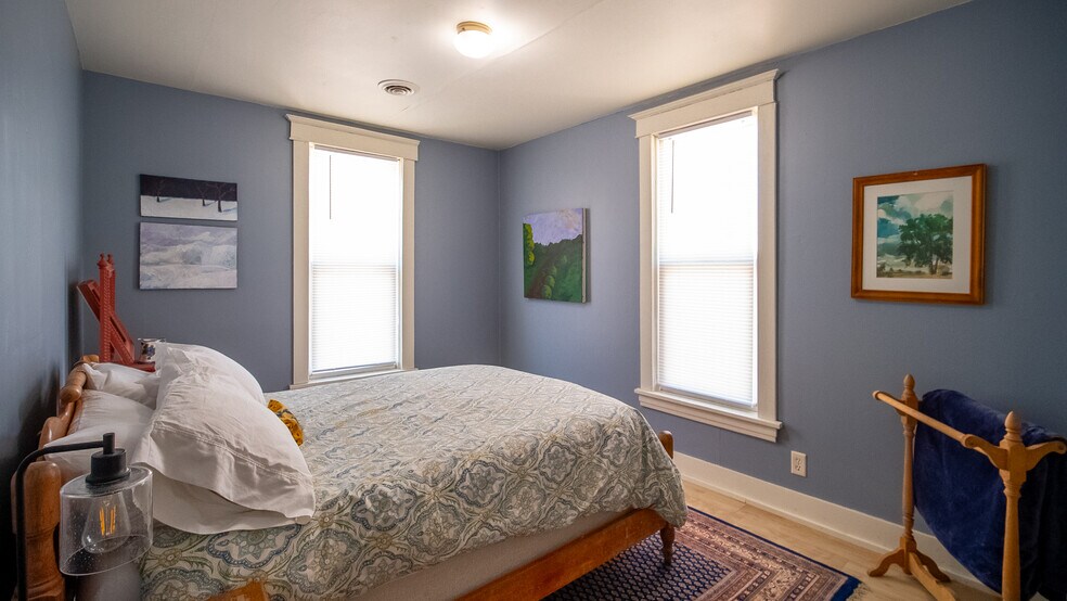 More Photos Of 312 Center St E, Hammond Freestanding For Sale