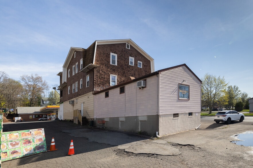 More Photos Of 584 W Main St, Meriden Storefront Retail Residential For Sale