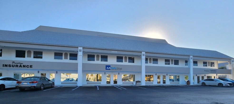 Primary Photo Of 5020 Tamiami Trl N, Naples Medical For Lease
