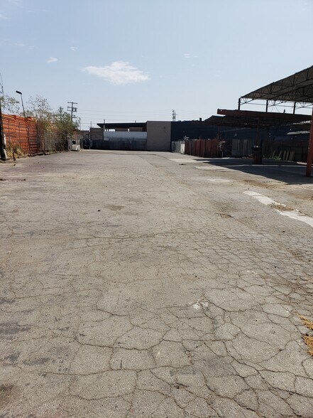 More Photos Of 7244 Varna Ave, North Hollywood Land For Lease