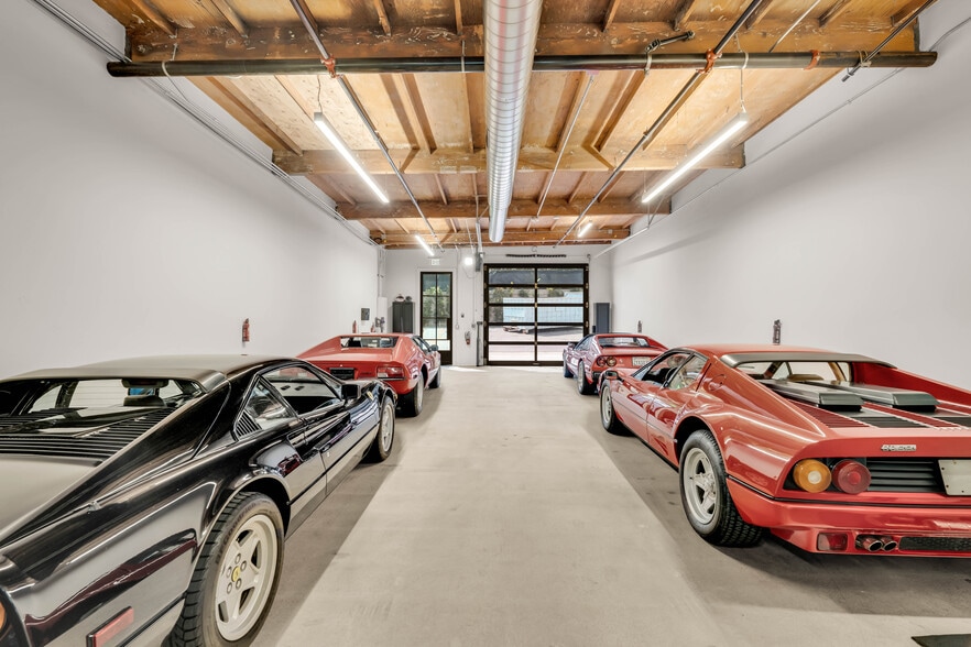 More Photos Of 769-791 Newton Way, Costa Mesa Showroom For Lease