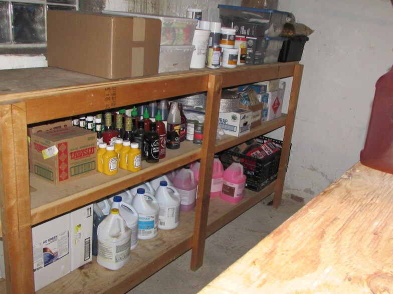 More Photos Of 6931 Gravois Ave, Saint Louis Restaurant For Sale