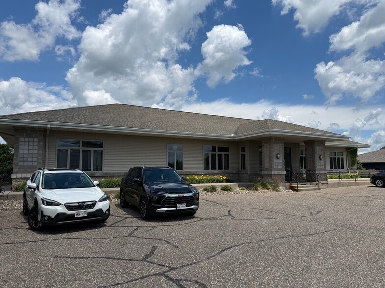 More Photos Of 227 Meridian Dr, New Richmond Office For Lease