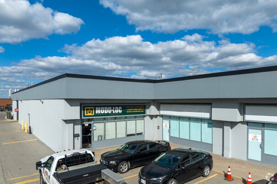 More Photos Of 124 Belfield Rd, Toronto Showroom For Lease