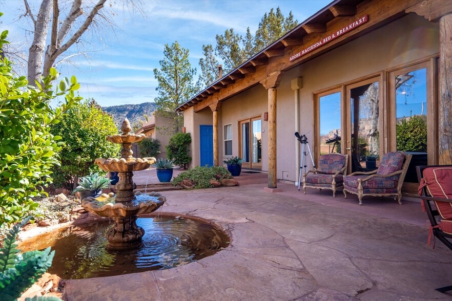 More Photos Of 10 Rojo Dr, Sedona Hotel For Sale