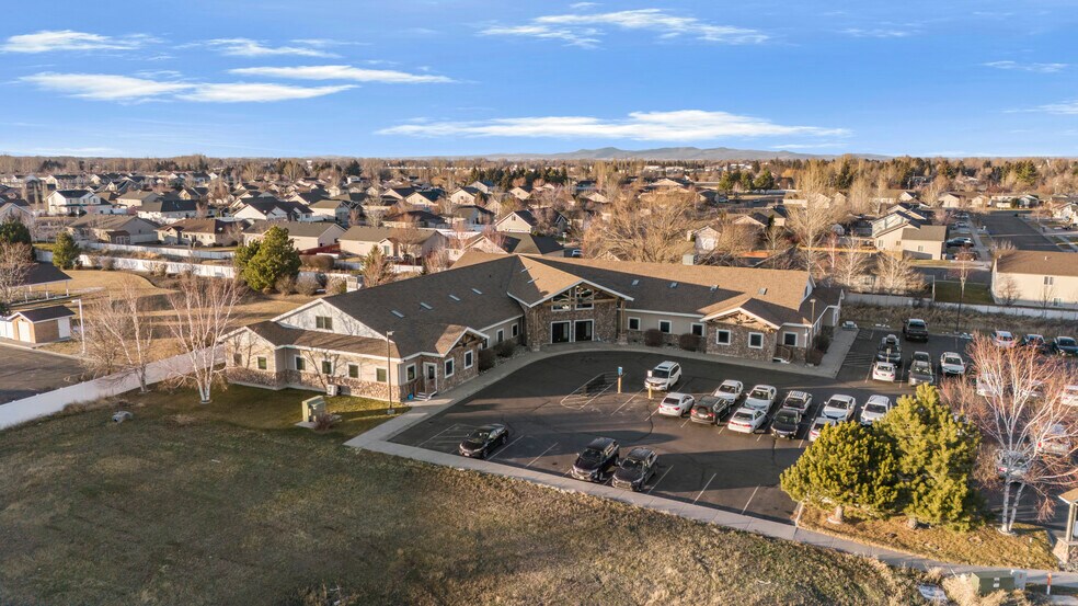 More Photos Of 346 Grand Loop, Rexburg Office For Lease