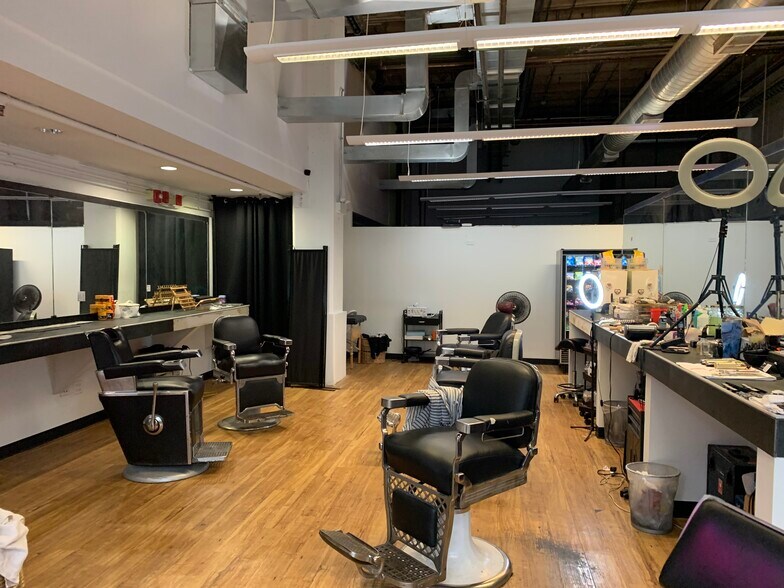 More Photos Of 100 S Ashland Ave, Chicago Apartments For Lease