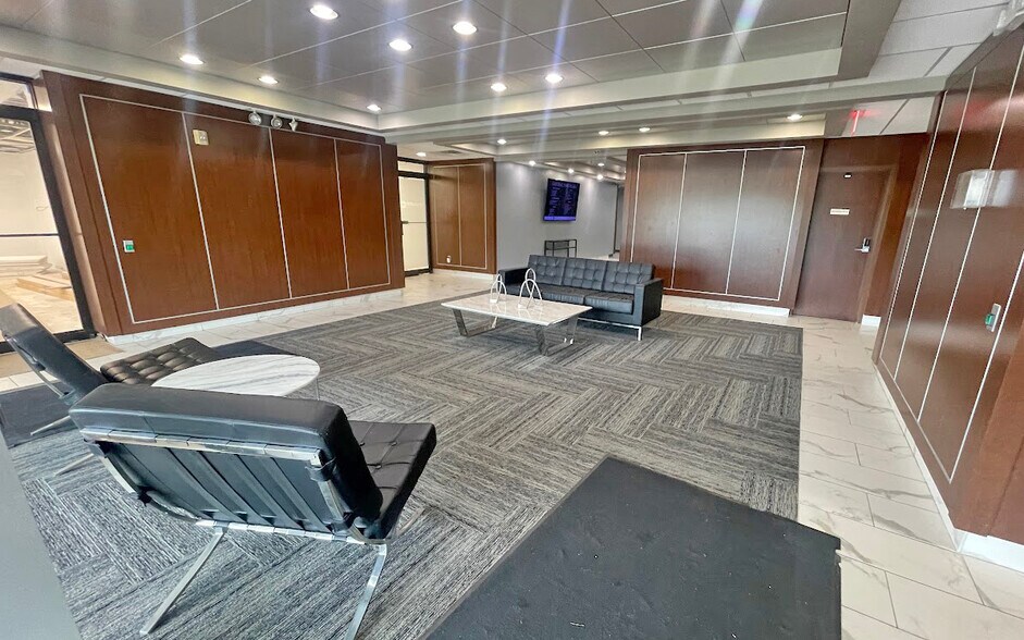 More Photos Of 26211 Central Park Blvd, Southfield Office For Lease