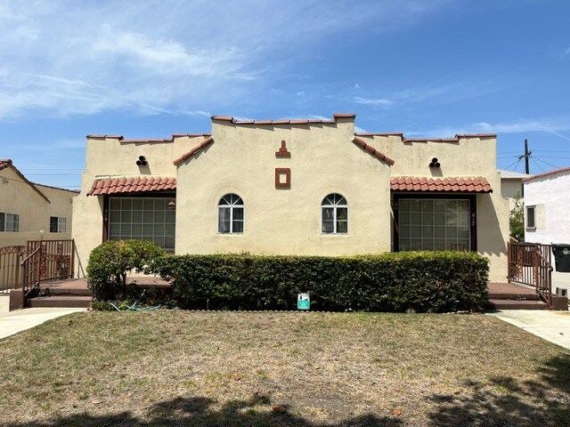 Primary Photo Of 417 Wing St, Glendale Multifamily For Sale