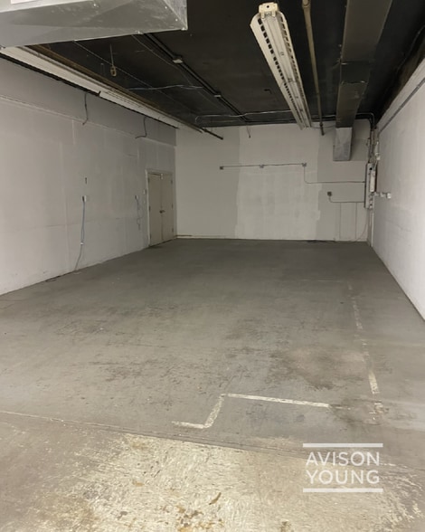 More Photos Of 25 Perry Ave, Norwalk Warehouse For Lease