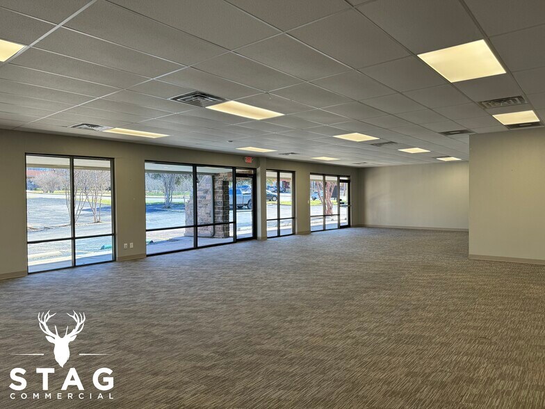 More Photos Of 1716 Scripture St, Denton Office Residential For Lease