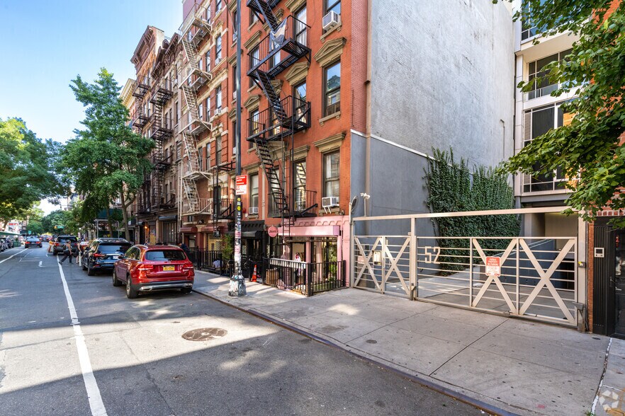 More Photos Of 52 E 4th St, New York Apartments For Lease