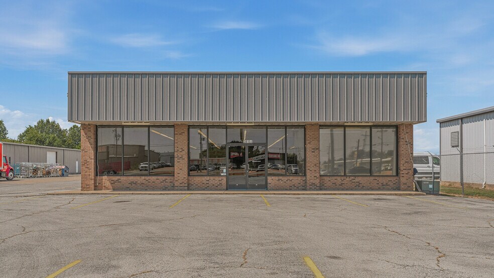 More Photos Of 3615 Stadium Blvd, Jonesboro Freestanding For Lease