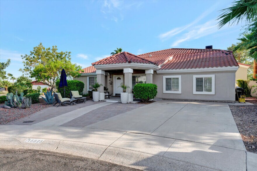 More Photos Of 15825 N 19th Pl, Phoenix Assisted Living For Sale