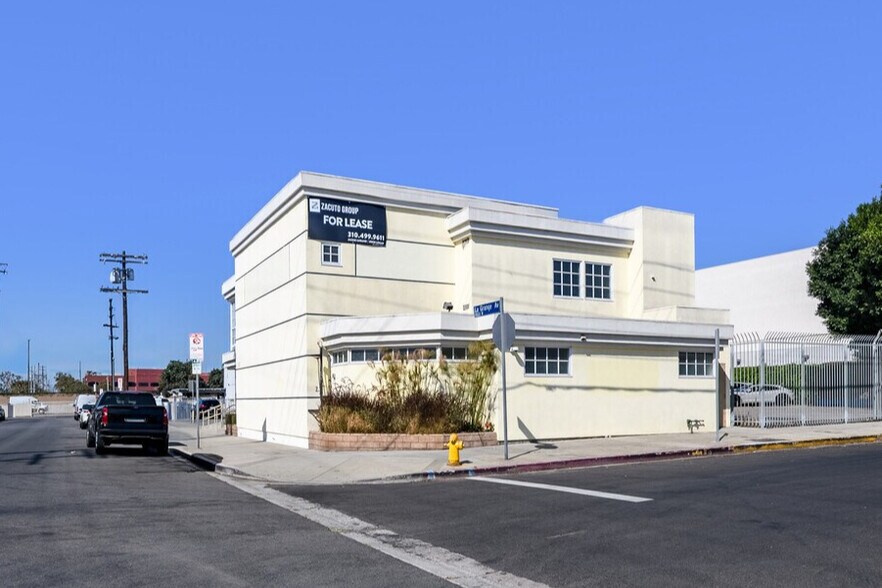 More Photos Of 11163 La Grange Ave, Los Angeles Veterinarian Kennel For Lease