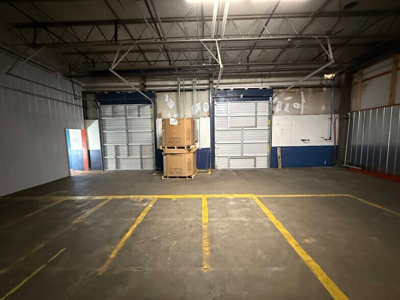 More Photos Of 214 Industrial Park Rd, Livingston Manufacturing For Lease